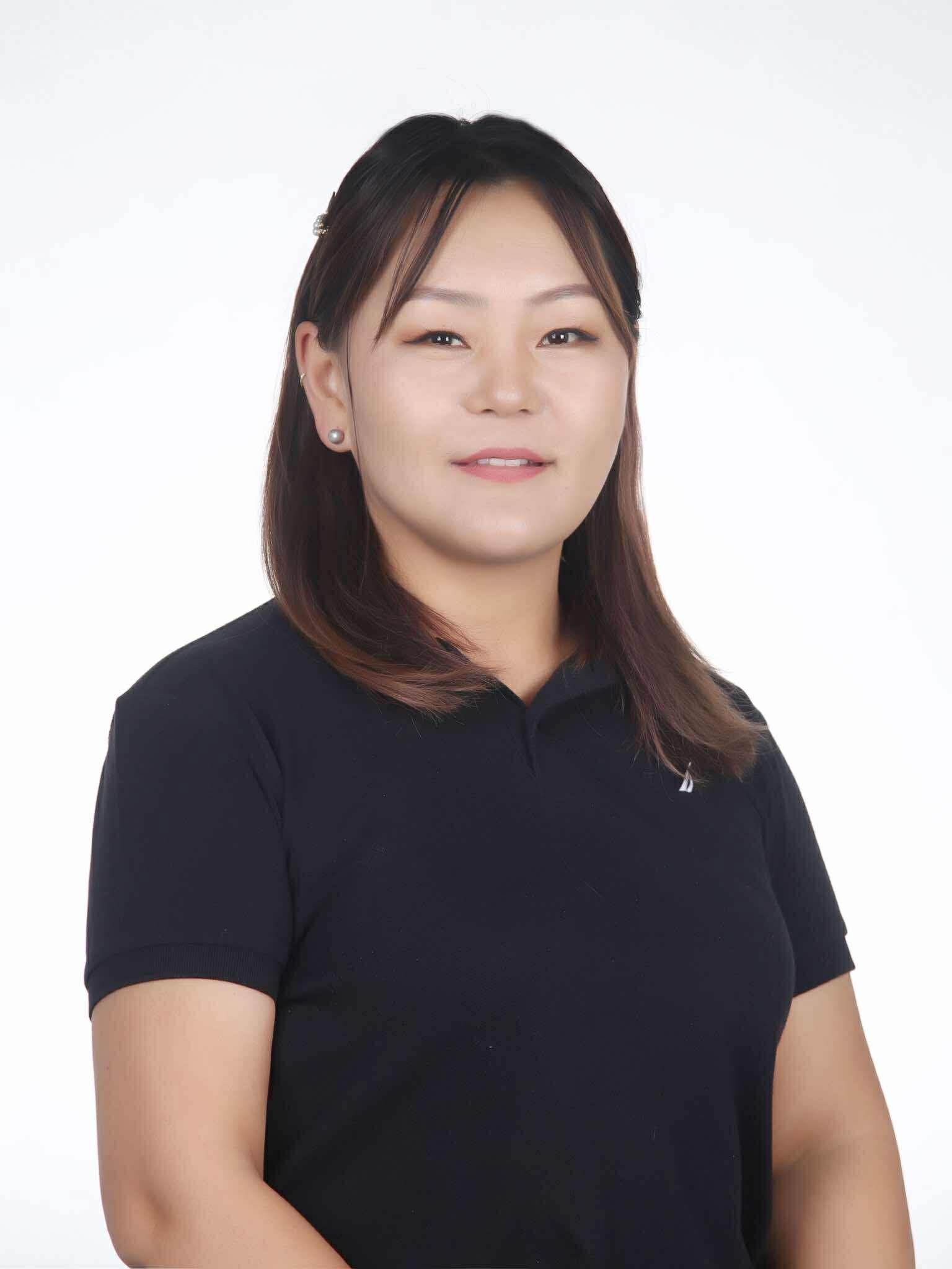 Бадамцэцэг